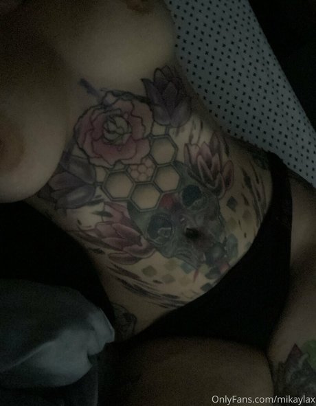 Mikaylax pornstar archive