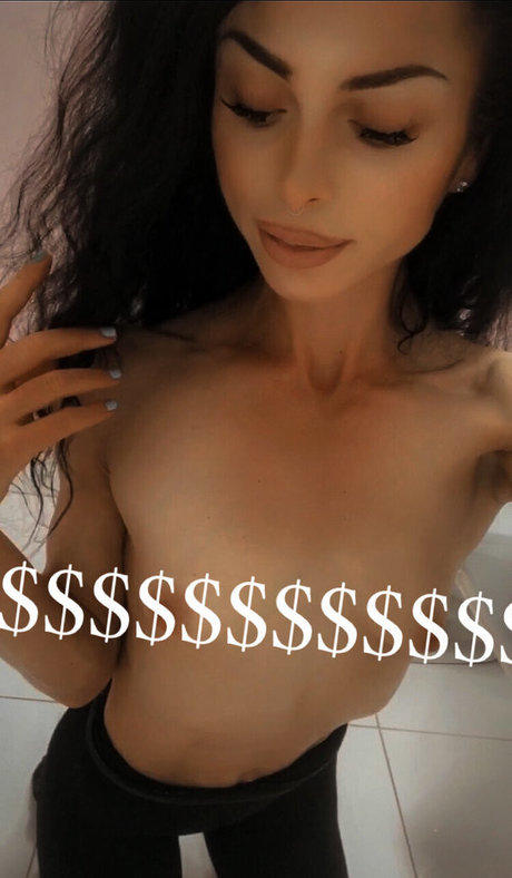 spicypeach8 model erotic pic