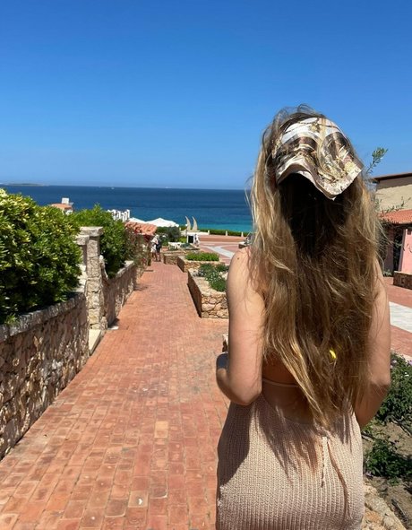 bodybuilder nude onlyfans nude pic