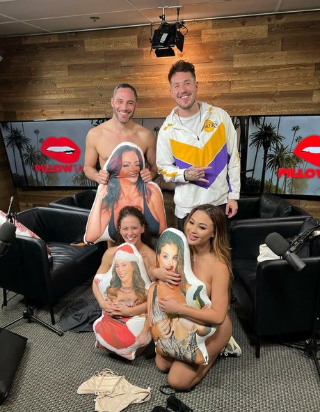 pillowtalkwithryan star galleries