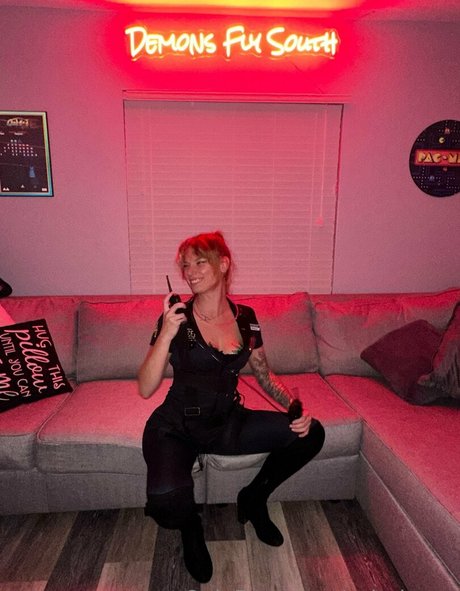 asiariggsx hot model img