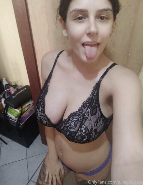 juliagoddess exclusive pornstar img
