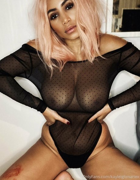 Kayleigh Morris star exclusive photos