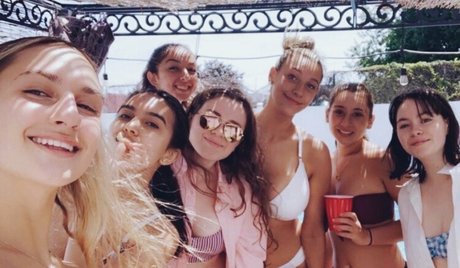 arab muscle onlyfans adult pic