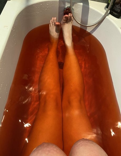 lucylaistner model images