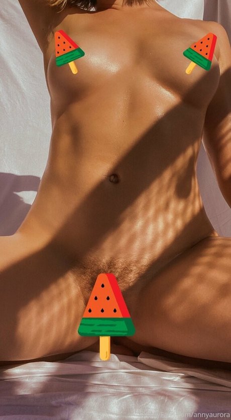 annyaurora model xxx archive