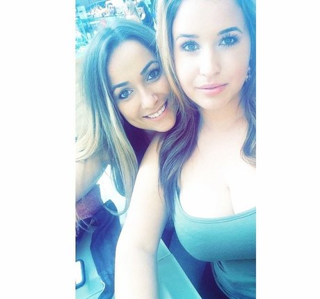 Lo Sangstaaa adult star image