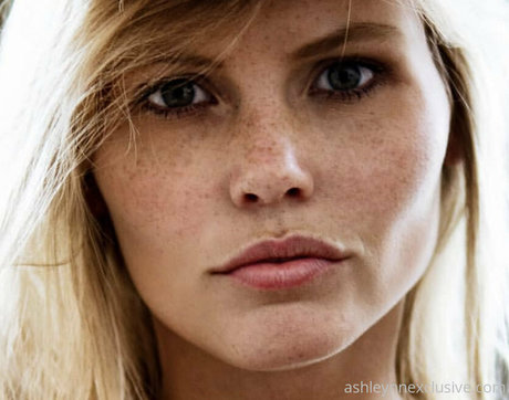 ashleysouthernbellevip erotic pornstar photo