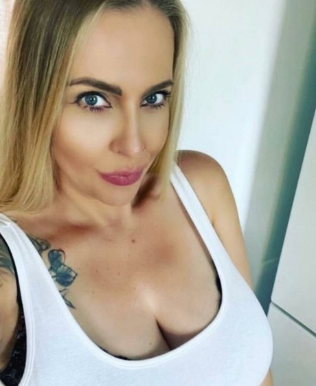 Lucy Tease sex star images