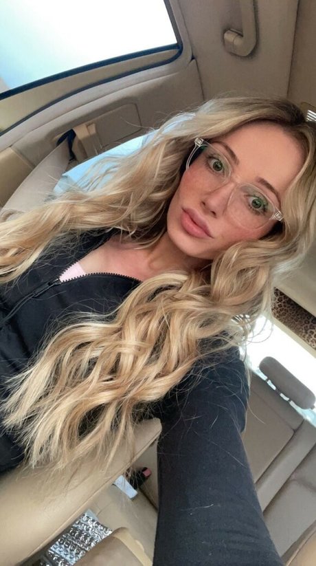 college girl onlyfans hot naked pic