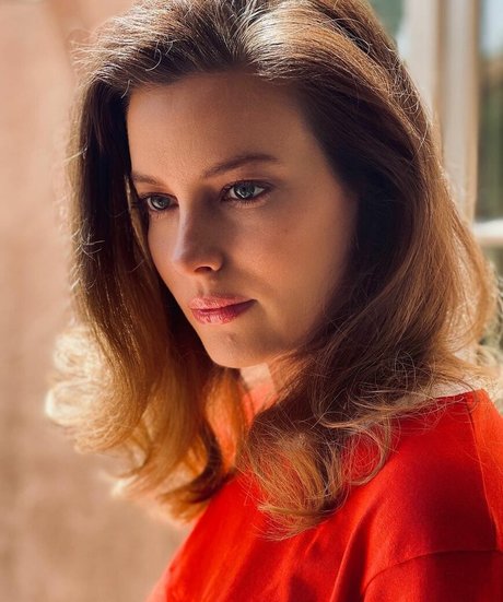 long onlyfans nude archive