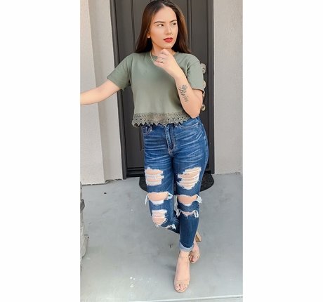 reverse cowgirl onlyfans beautiful nude image