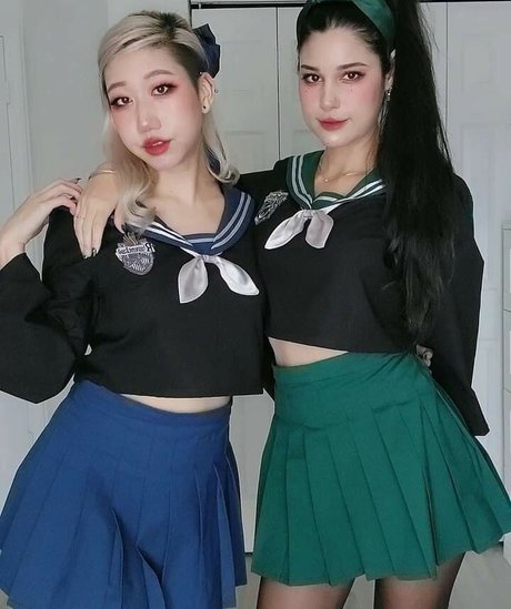 orgie lesbienne onlyfans joli sexe photo