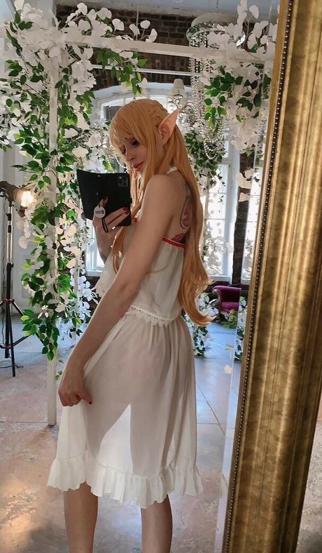 Lera Himera étoile nue photo