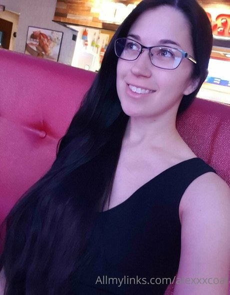 lunettes milf onlyfans assez pornographique galeries