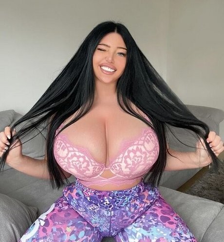 Claudia Rivier modèle artistique des photos