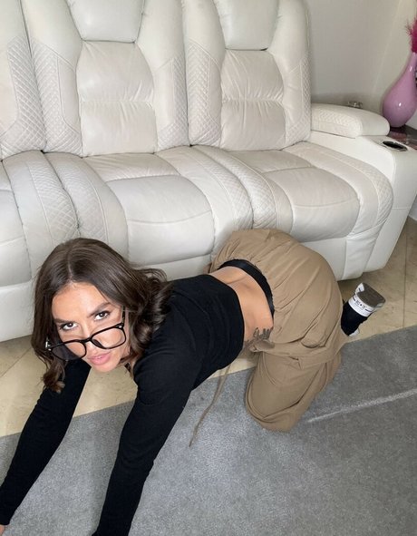 Kelsi Monroe étoile adulte galeries