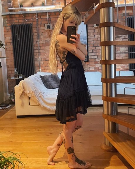 JadeVow star du porno en haute qualité archive