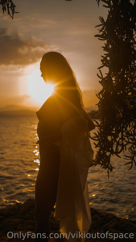 Viki Out Of Space modèle porno galerie