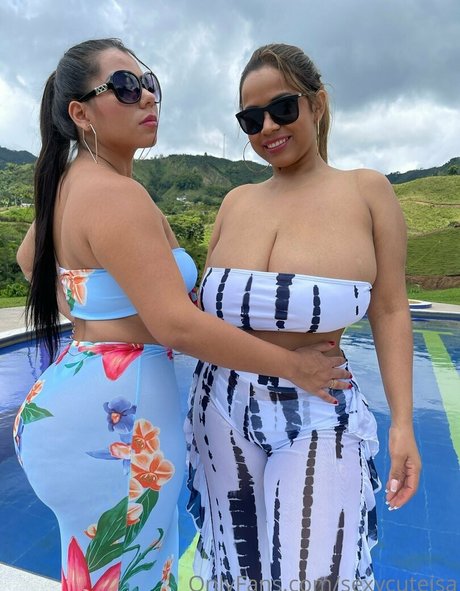 SexyCuteIsa star du porno érotique photo