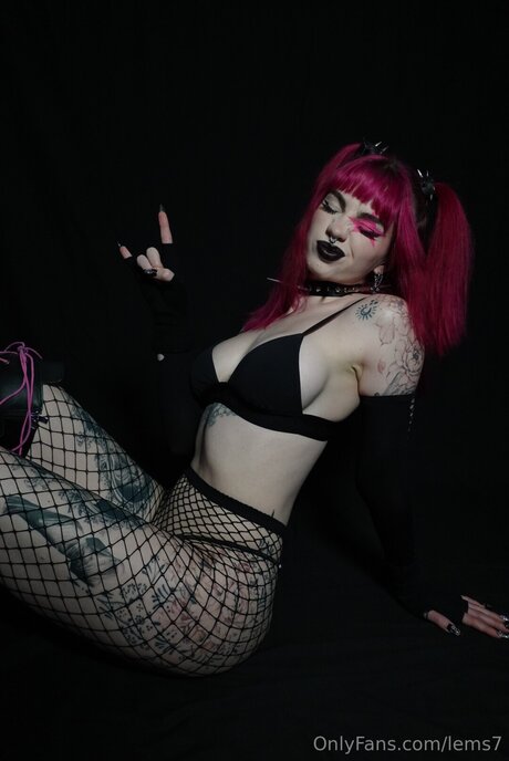 Lems7 star érotique galerie