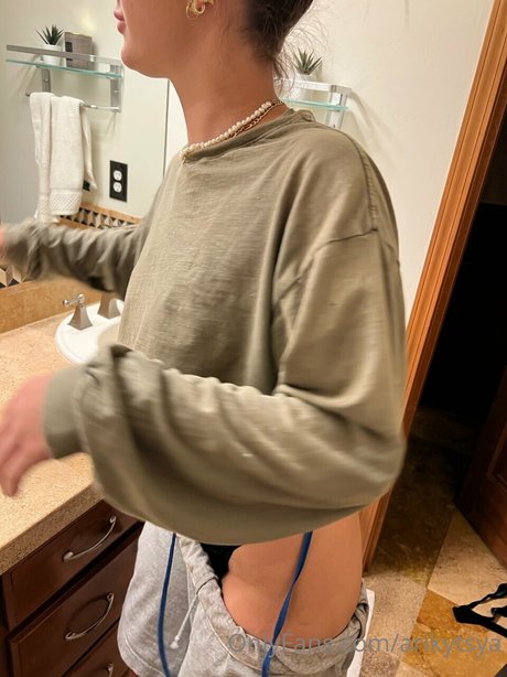 arikytsya star du porno chaud images