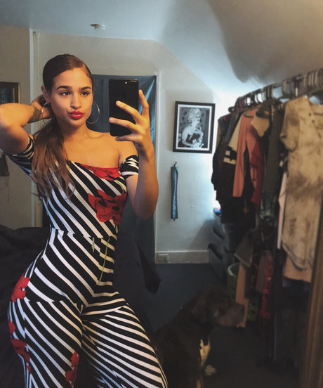 Janae Girard étoile gratuite img