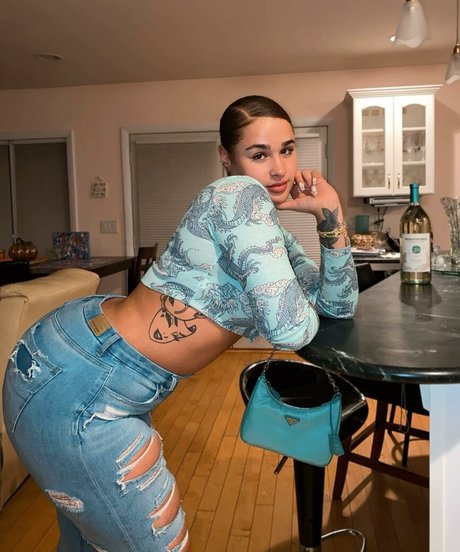 Janae Girard Profilfoto