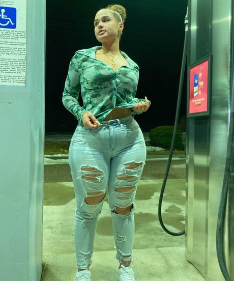 Janae Girard actrice parfaite collection