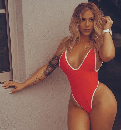 Marine Sainte joli modèle archive