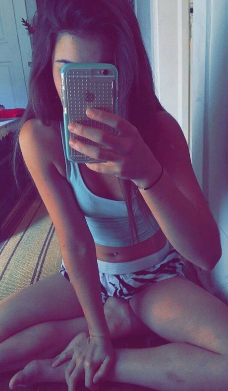 Madison Deck belle actrice img