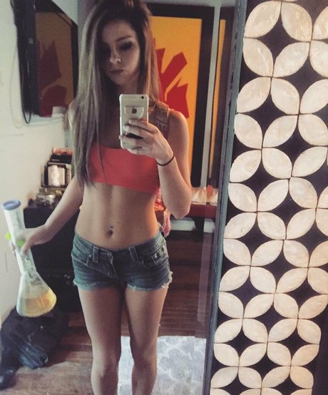 Madison Deck modèle sexy galeries