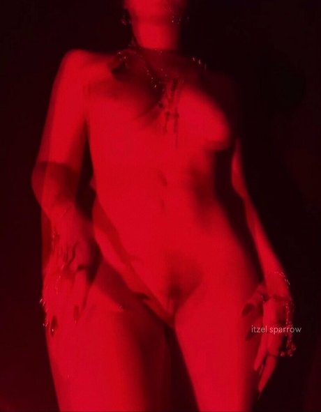 Itzel2002 actrice porno images