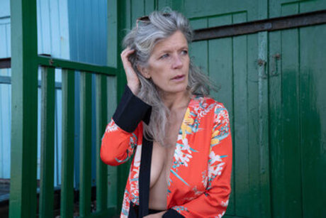 Helen saunders actrice érotique galeries