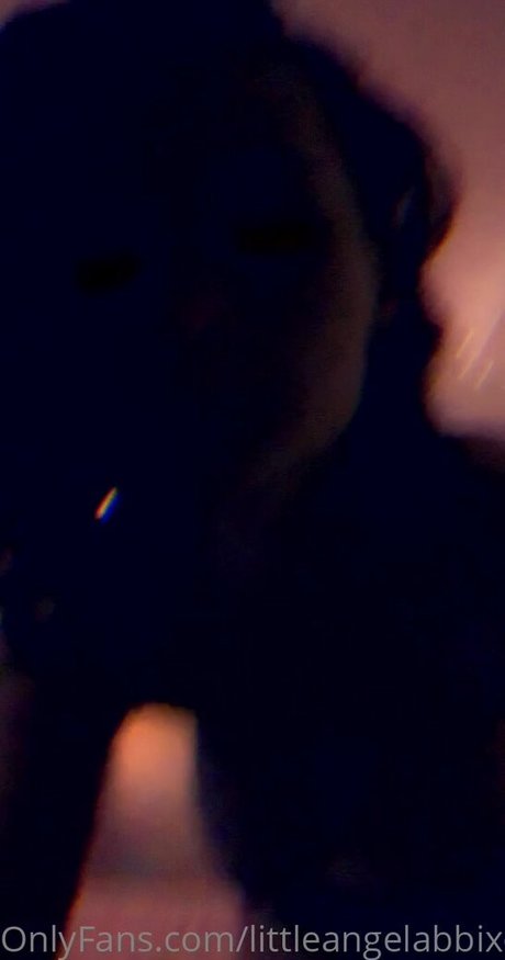 petits seins potelés onlyfans chaud joli img