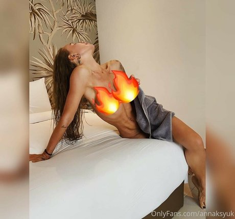 Anna Aksyuk modèle joli images