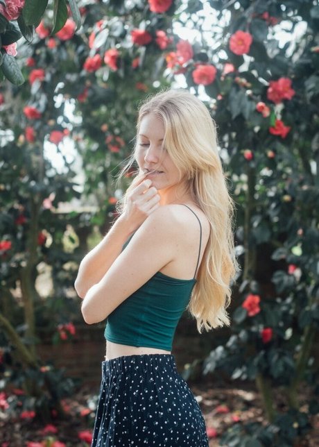 Aspen Eden star du porno xxx collection