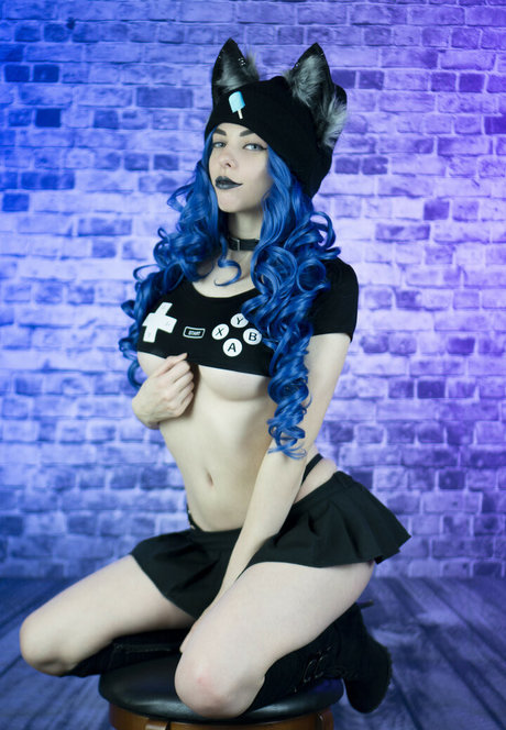 Ryuu Lavitz star du porno adulte images