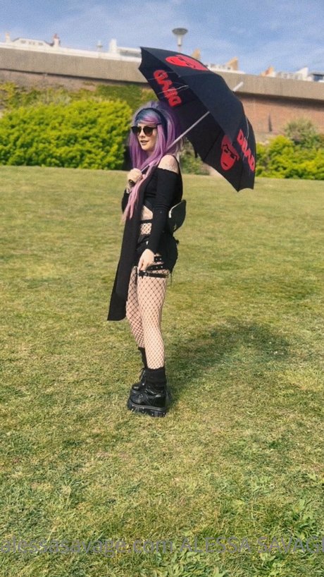 Alessa Savage meilleur modèle archive