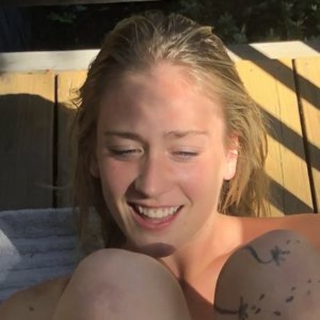 Jeandoggie jolie star du porno galerie