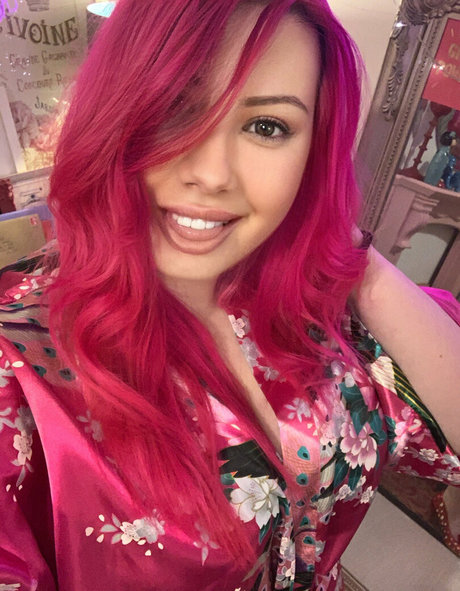 Lucy Jones jolie star du porno des photos