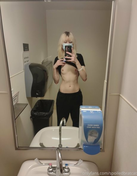 Spoiledbratcat star du porno adulte image