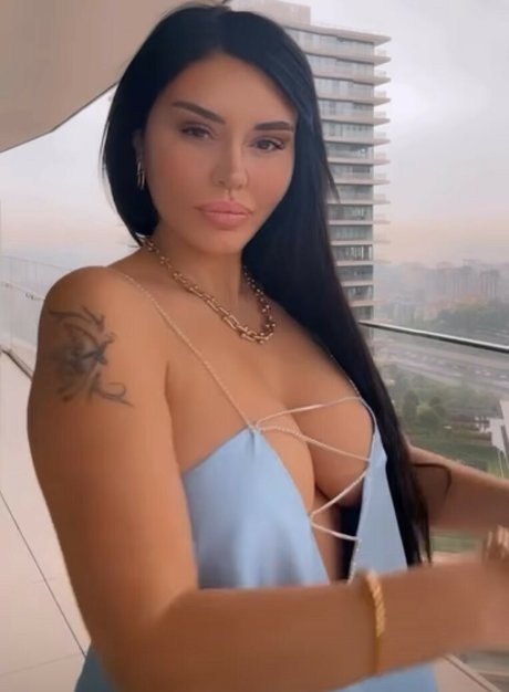 Ebru Polat belle star du porno galeries