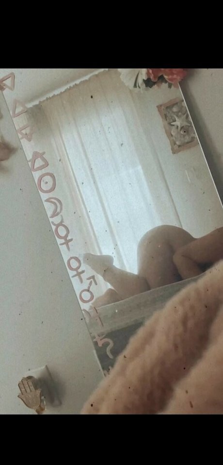 MiMiko Divine star du porno gratuite image