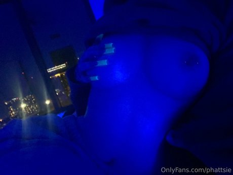 Phattsie modèle pornographique photos