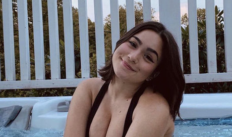 Sara B haut de star du porno galerie