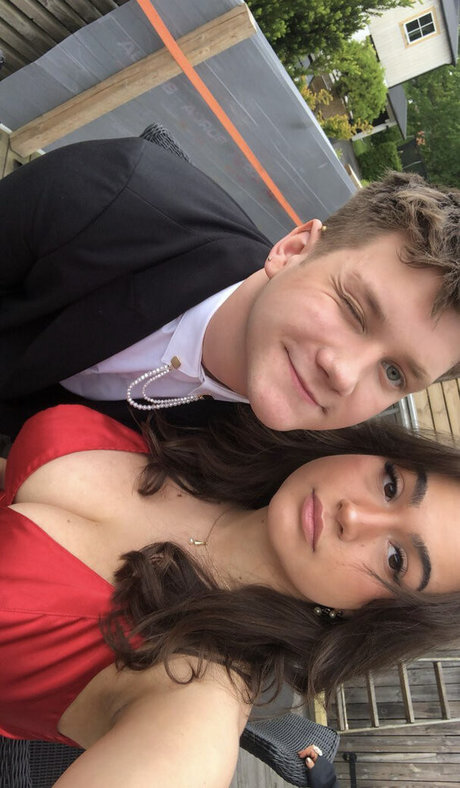 Sara B modèle adulte image