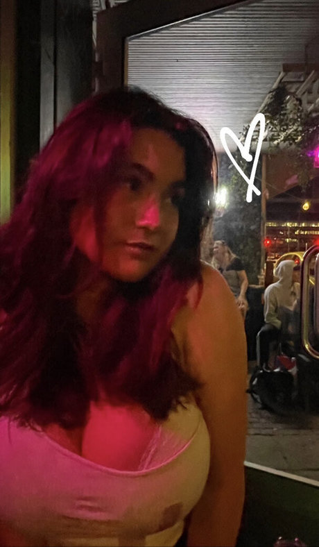 Sara B modèle gratuit img