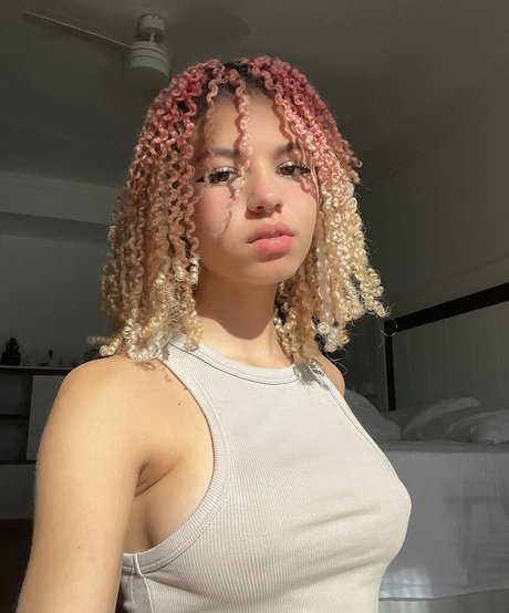 Larissa Kimberlly sexe star du porno photo