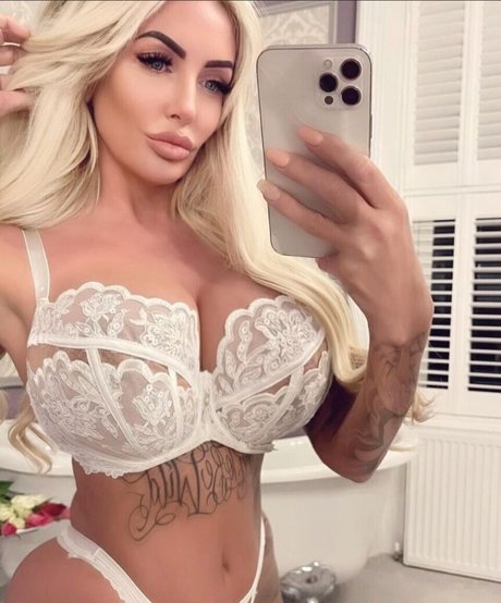 Debbie Clarkson étoile exclusive photos